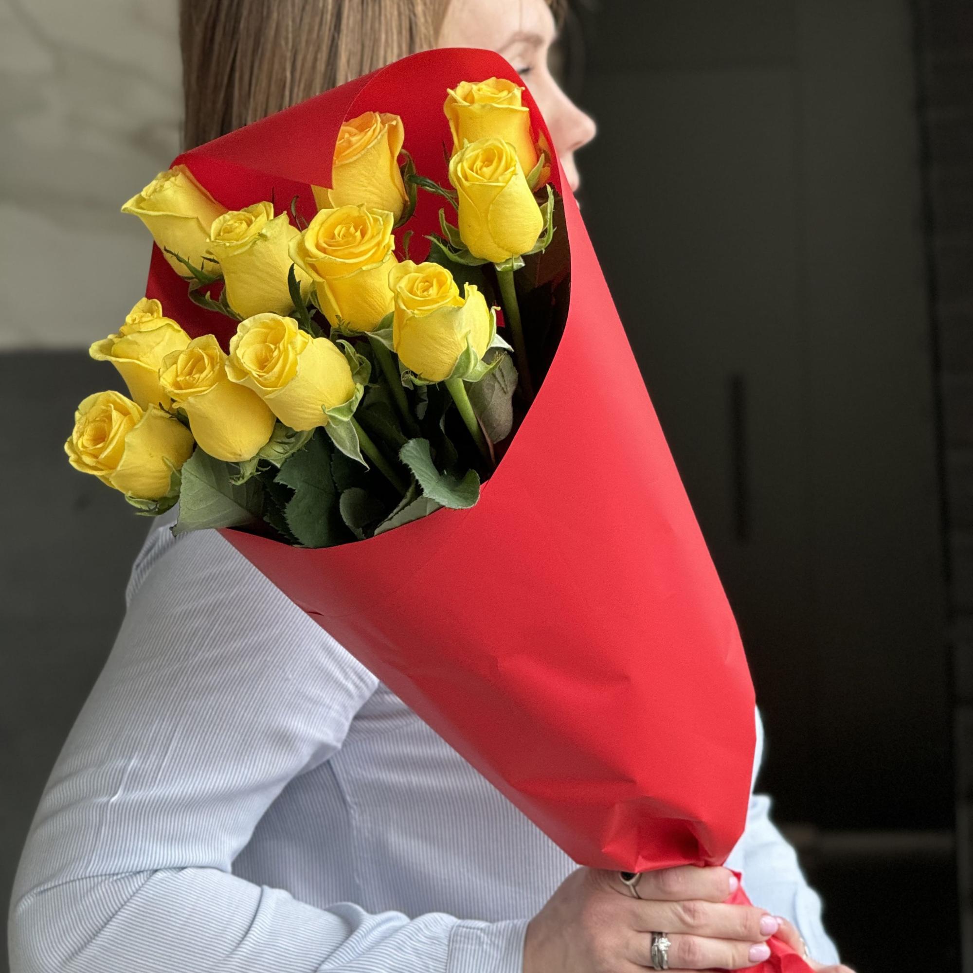 23 желтые розы с лентой Кения 40 см.